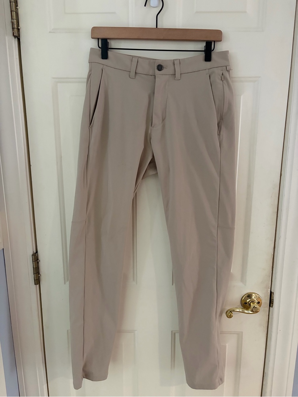 lululemon athletica Men's Chinos in Light Tan Size 30 x 30